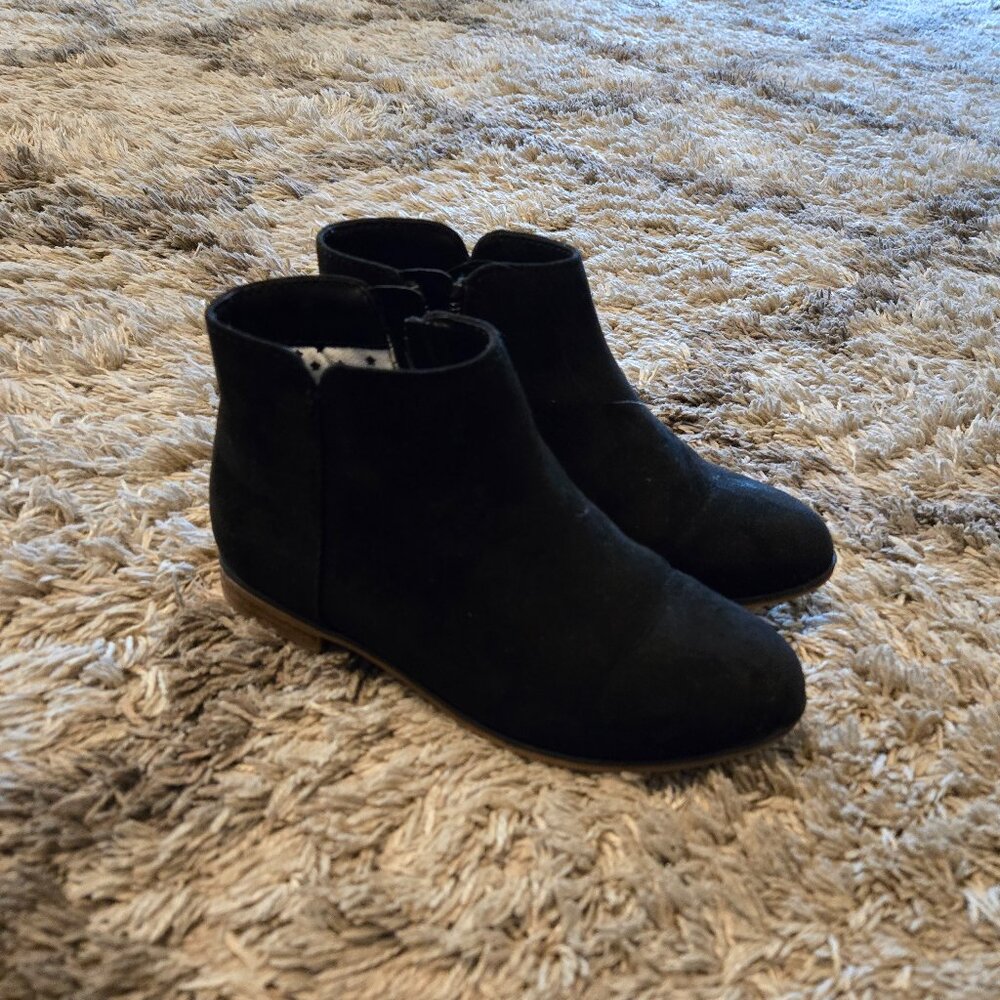 Girls Black Boots - Size 2 with Zippered Sides